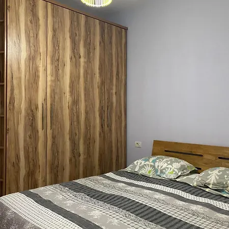 Ana's Apartment, The Place To Be